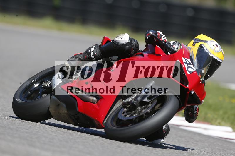 Archiv-2025/48 25.08.2025 Cornu Master School ADR/rot-rouge/40